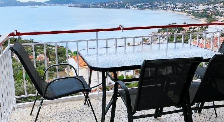Apartment | Next to the beach | Pets allowed in Kavala