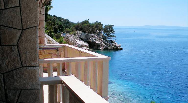Holiday apartment with patio in Brela