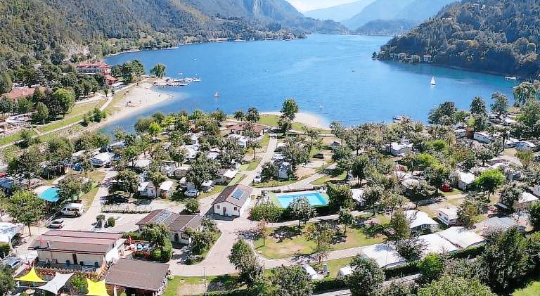 Mobilhome Camping Azzurro in Ledro