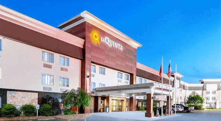 La Quinta Inn & Suites by Wyndham Goodlettsville - Nashville — photo 3
