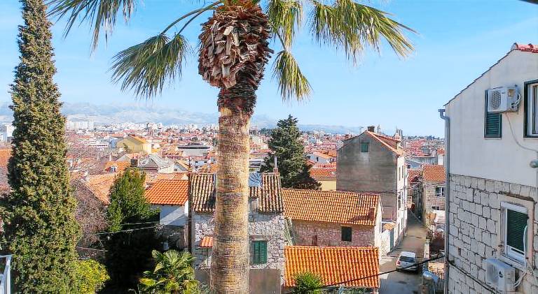 Apartment with terrace | Next to Diocletian's Palace in Split