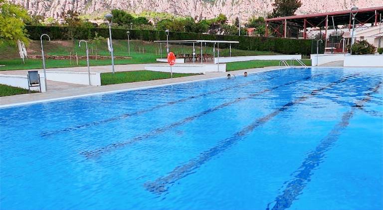 220 m&sup2; Ferienhaus