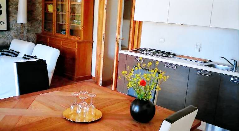 Apartment with patio, garden & hot tub — photo 3