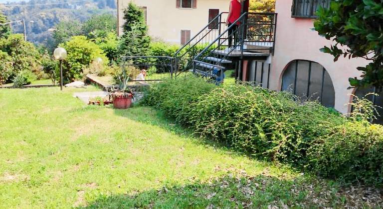 Villa with jacuzzi — photo 5