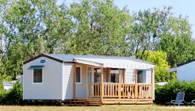 Camping with barbecue, terrace & heated pool — photo 4