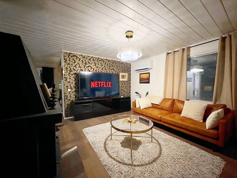Cozy house near the river, sauna & Wi-Fi in Kemi