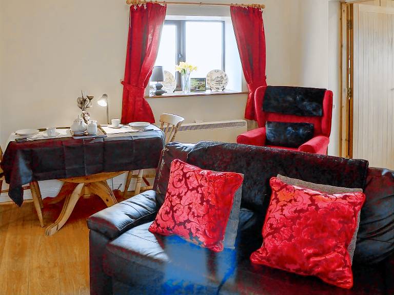 Children-friendly pleasant cottage with garden | Pets allowed — photo 4
