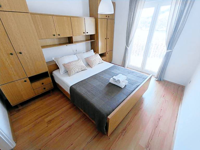 Family-oriented nice private room with garden, terrace & barbecue | Sea view | Dogs allowed — photo 5