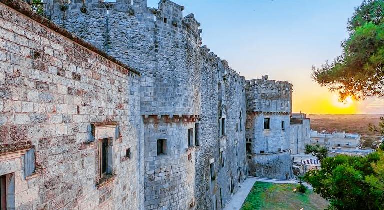 Holiday apartment with 2 rooms for 3 persons in Carovigno