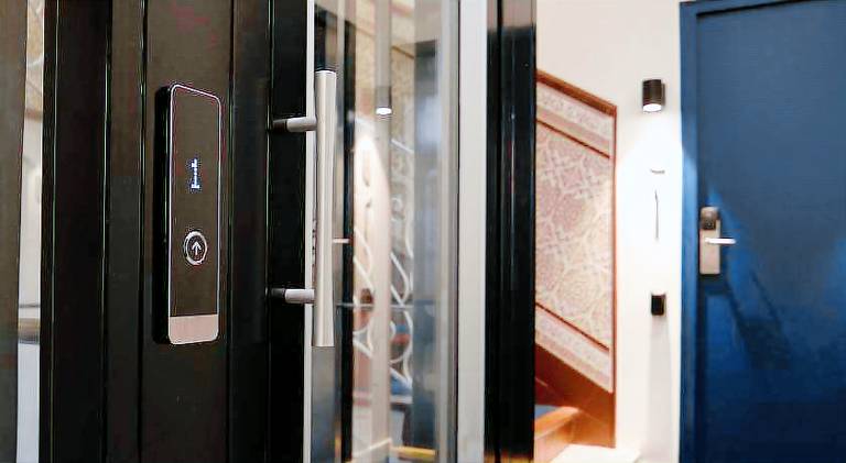 Serviced apartment with patio | Next to Opéra de Marseille — photo 4