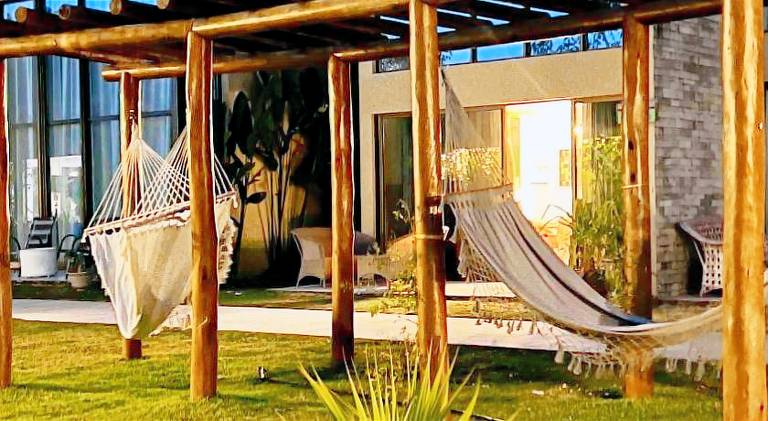 Vacation home with jacuzzi & pool | Pets allowed — photo 4