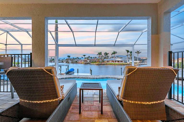 Family-friendly house with private pool, terrace & barbecue | Water view | Pets are welcome in Cape Coral, FL
