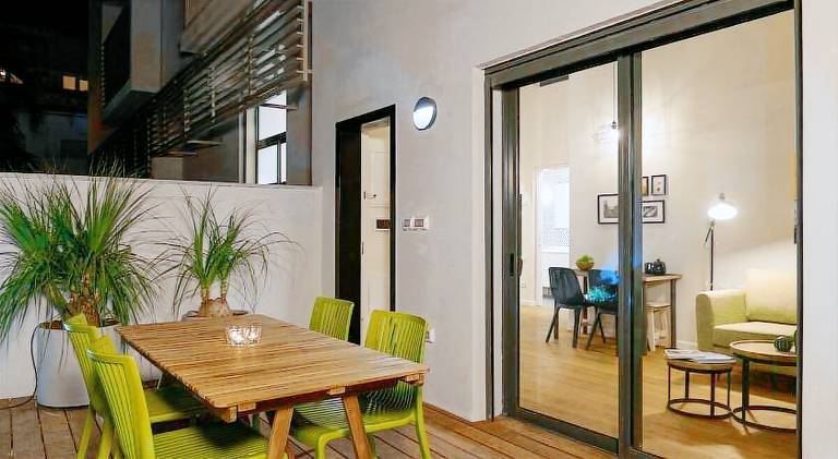 Apartment | Close to Carmel Market — photo 2