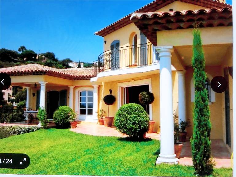 Villa with barbecue — photo 2
