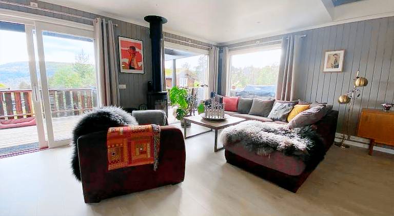 Lovely house with hot tub | Dogs allowed in Stryn
