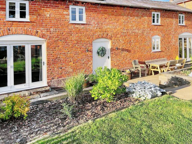 Cottage Edge