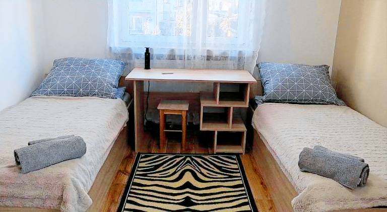 Rental apartment with grill & yard — photo 2