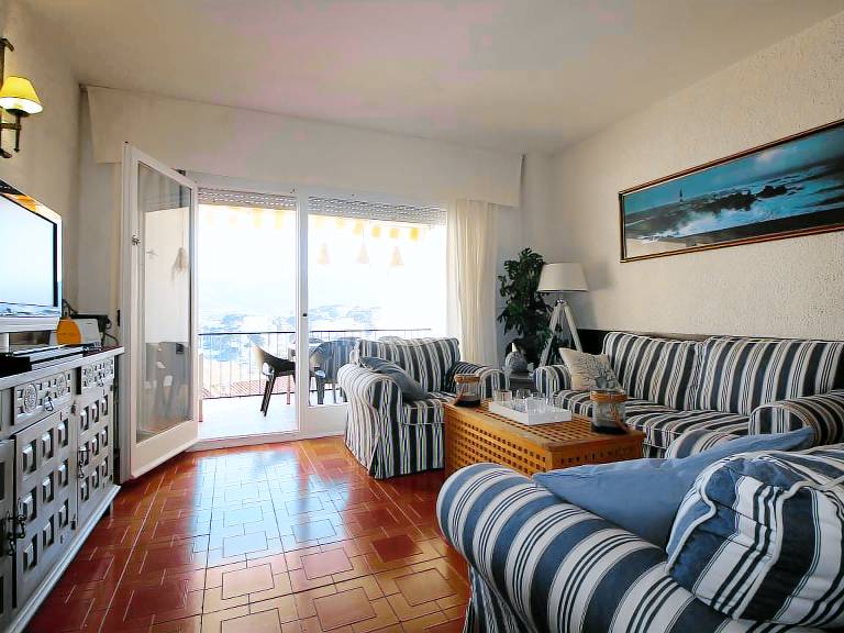 Vacation home with pool | Next to the beach | Pets allowed — photo 2
