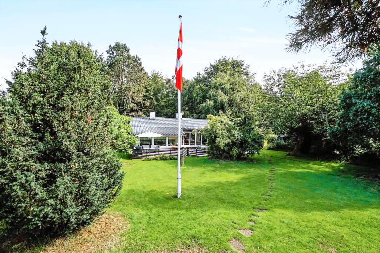 Children-friendly vacation home with BBQ, sauna & garden | Good for workation | Dogs allowed — photo 2