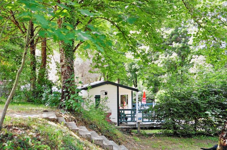Chalet 'Du Moulin Du Châtain 3' with Shared Pool, Private Terrace and Shared Garden in Gaillard