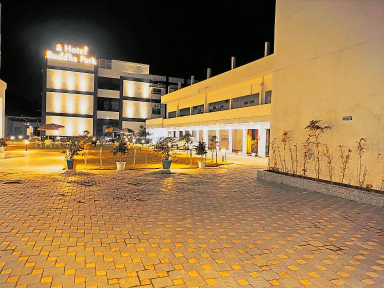 Hotel Buddha Park