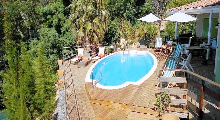 Villa with pool — photo 5