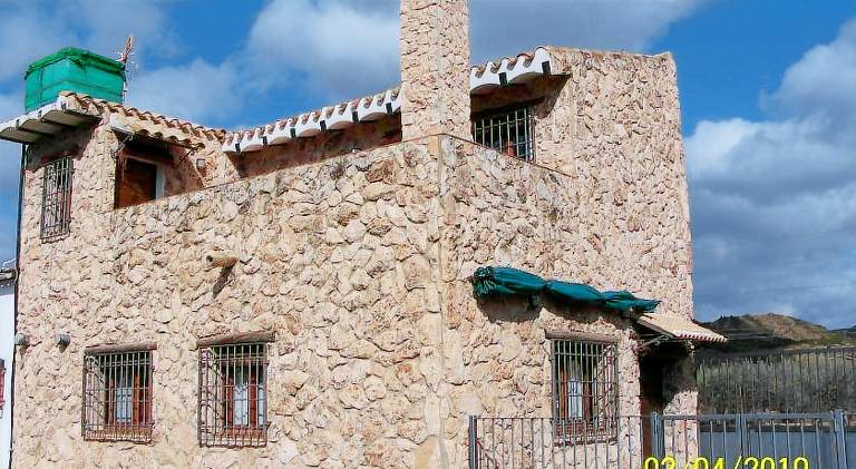 Casa Elche de la Sierra