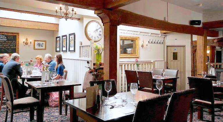 The Dog & Bear Hotel — photo 5