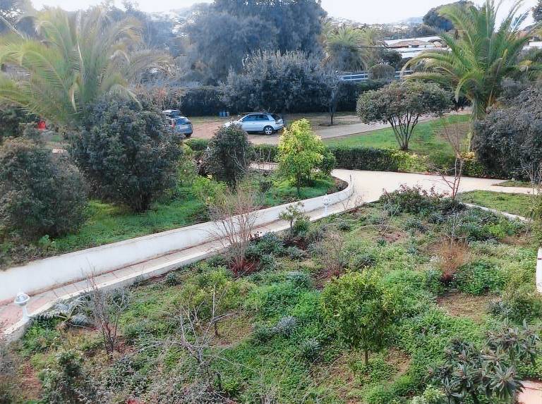 Fully equipped charming villa with garden & grill | City view | Beach nearby | Pets are welcome — photo 2