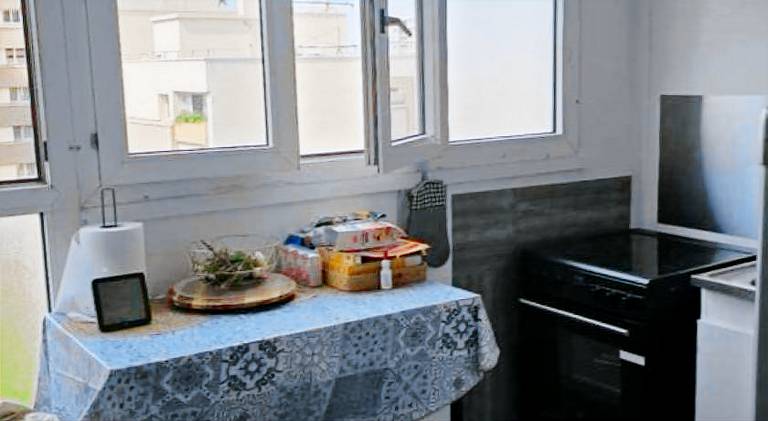 Apartment with 1 room for 2 persons in Thiais