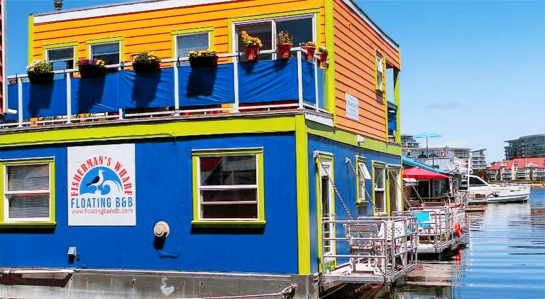 A Float Home B&B in Fisherman&rsquo;s Wharf