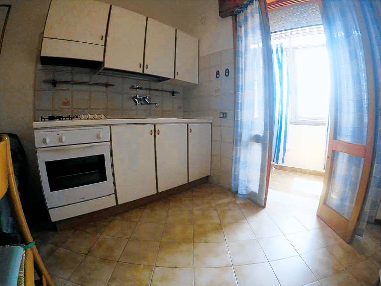 Rental apartment with patio — photo 4