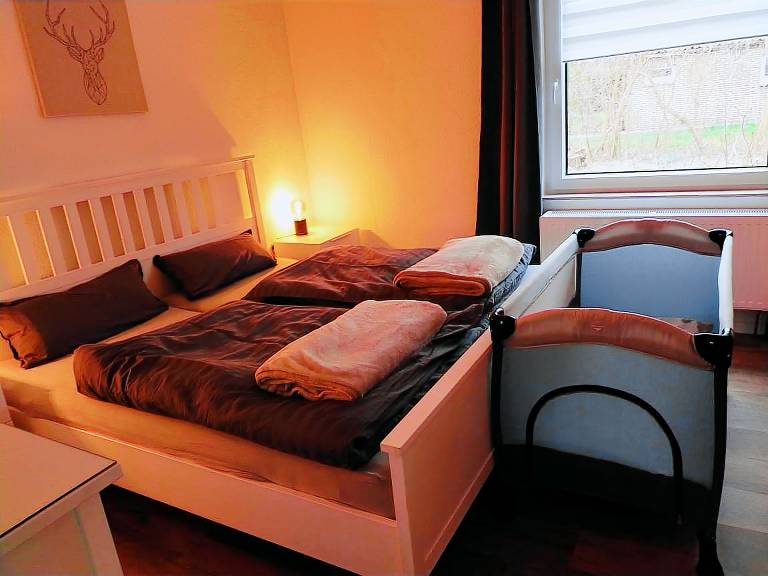 Rental apartment with terrace, barbecue & yard — photo 2
