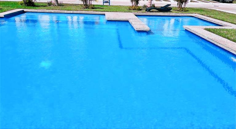 Holiday apartment with pool — photo 4