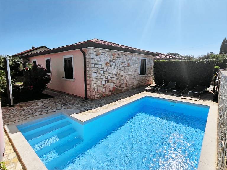 House Kaštelir