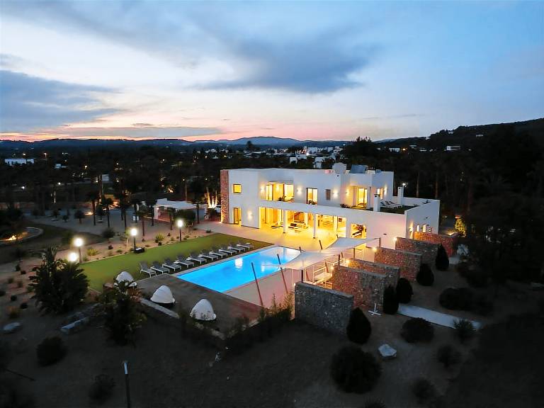 Ferienhaus in Santa Eulària des Riu, Talamanca f&uuml;r max. 14 Personen, 