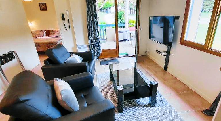 Beautiful holiday apartment with pool, terrace & garden | Pets are welcome — photo 5