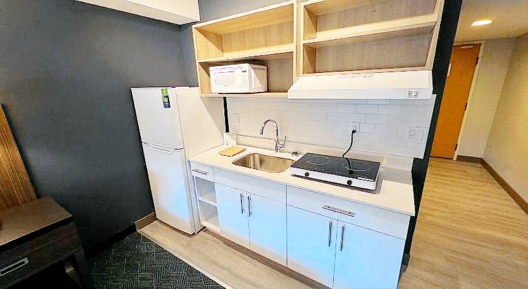 Extended Stay America Premier Suites - Portland - North — photo 5