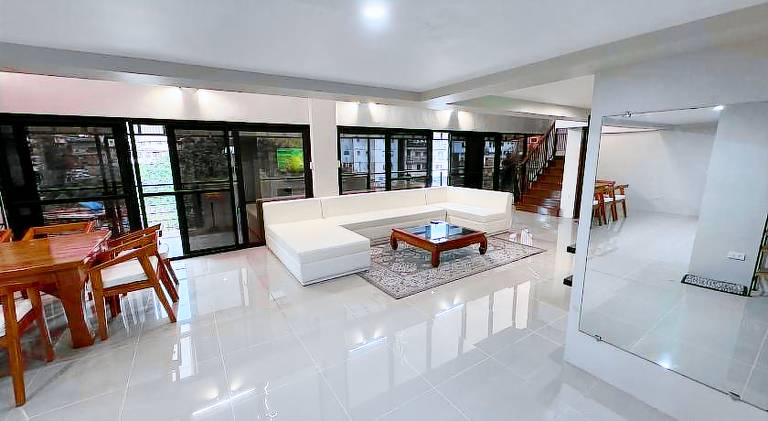 The Skynest Baguio - 6 bedrooms, 3 CRs and a HUGE Balcony — photo 4