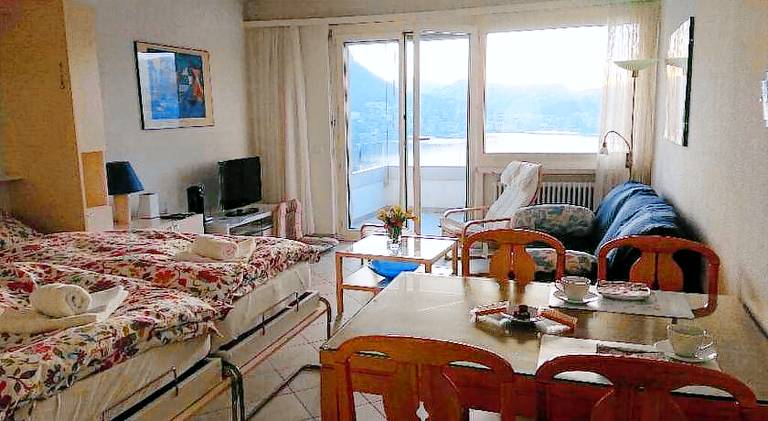 Rental apartment with terrace — photo 2