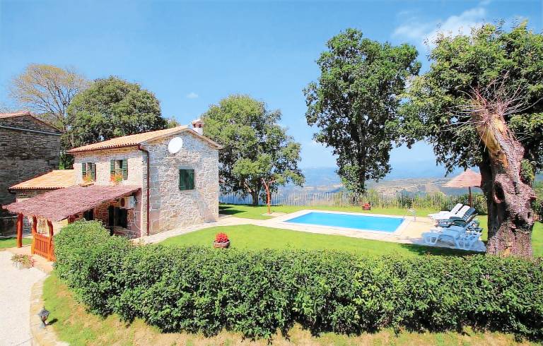 kuća  Novaki Pazinski