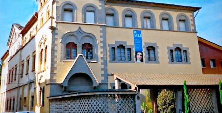 Residencia Sagrada Familia