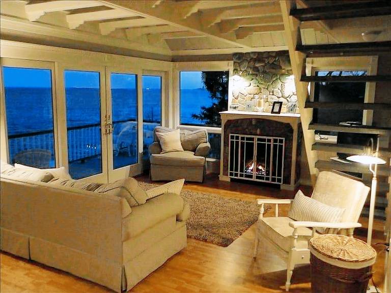 Cottage Ocean Point