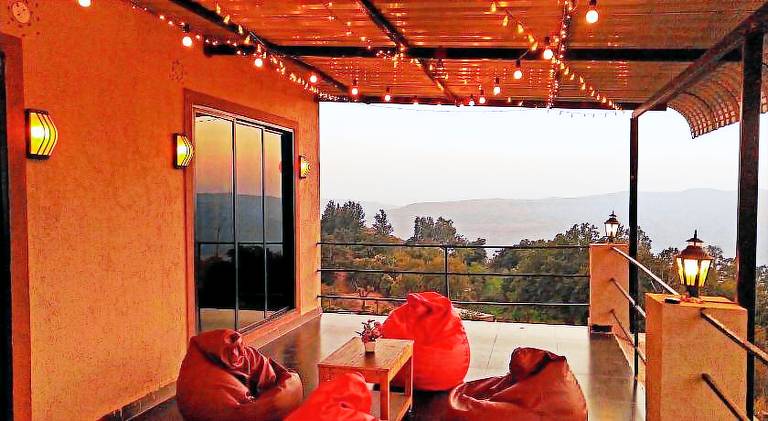 Pleasant villa with barbeque, patio & yard | Pet-friendly — photo 3