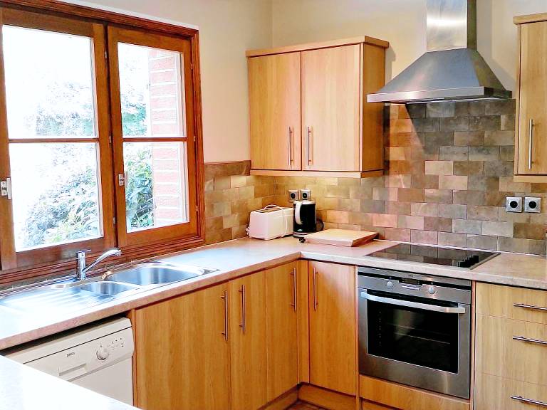 House with barbecue, garden & patio | Nature view — photo 3