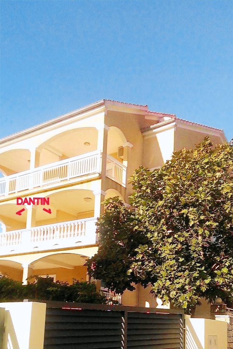 Holiday apartment with patio & barbecue | Nature view — photo 2