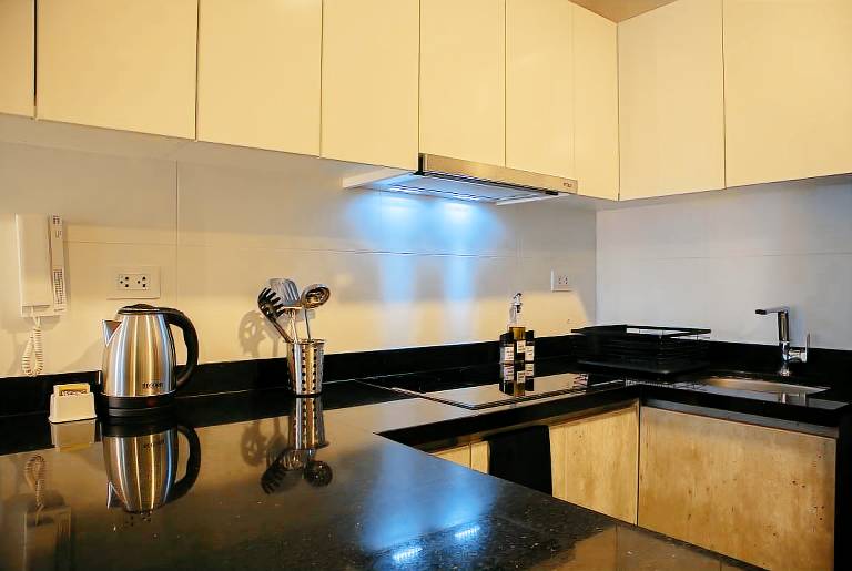 Family-friendly apartment with pool & fast internet | Pet-friendly — photo 5