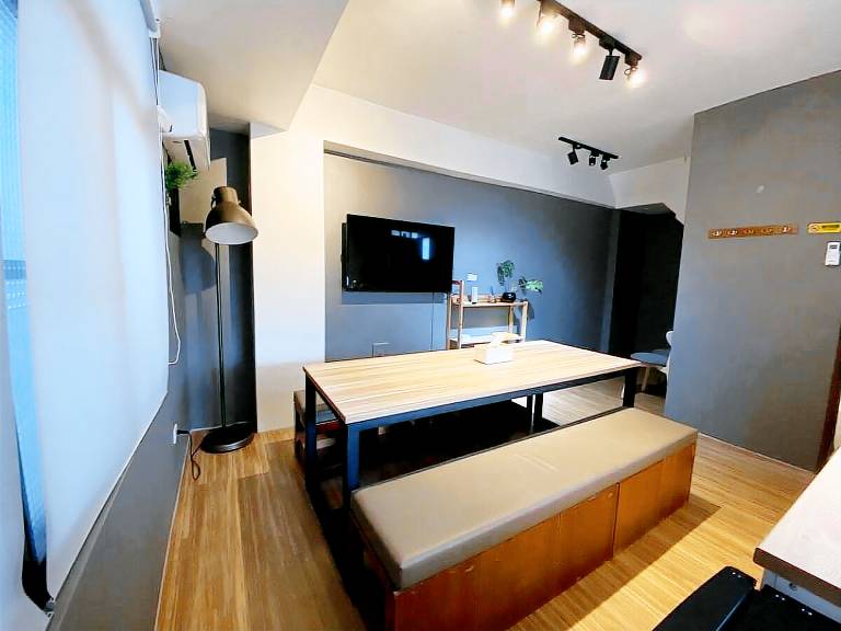 House | Close to Pier-2 Art Center | Pets are welcome — photo 3