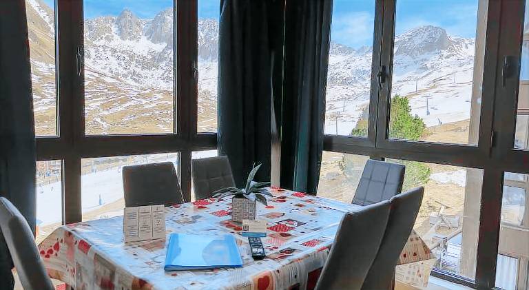 Holiday apartment with 2 rooms for 6 persons in Encamp