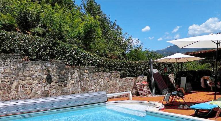 Holiday apartment with hot tub & pool | Pet-friendly — photo 5